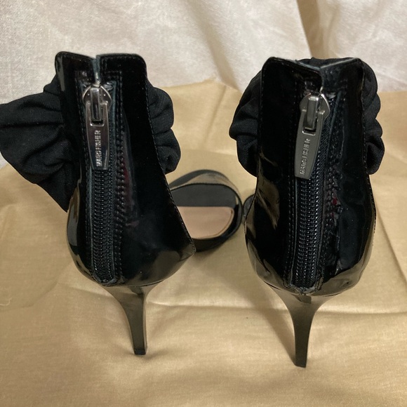 Women's MARC FISHER Ankle Wrap Open Toe Heels NWT - Picture 6 of 8